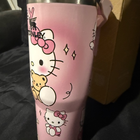 New Stanley 30oz  HK Pink Kitty Teddy Bear Cake Loving Adorable Tumbler - Picture 4 of 11